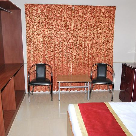Oyo 9633 Hotel Srinidhi Residency Bengalúr Exteriér fotografie
