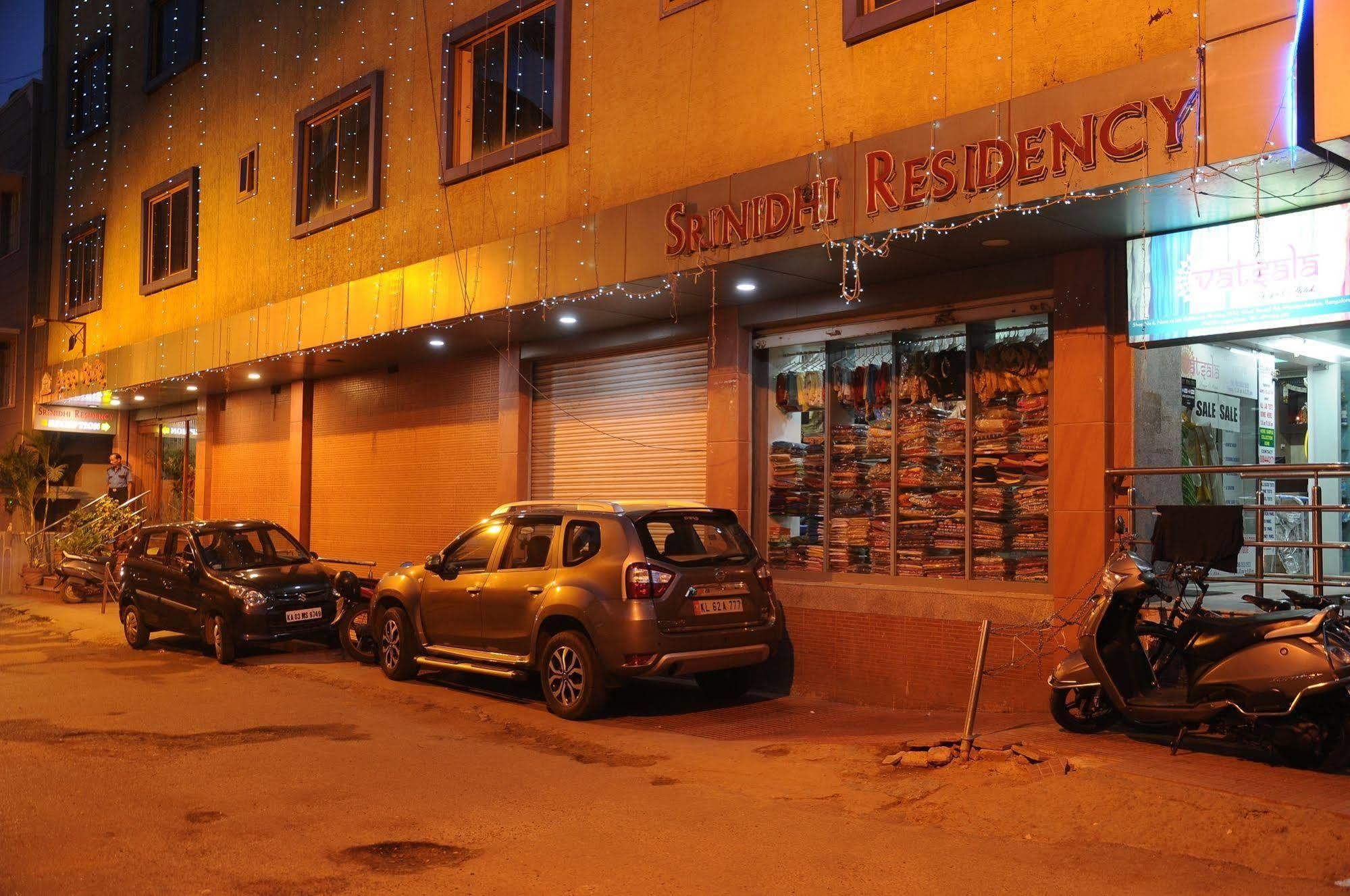 Oyo 9633 Hotel Srinidhi Residency Bengalúr Exteriér fotografie